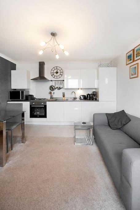 Beach Front Flat Shaldon With Parking Extérieur photo
